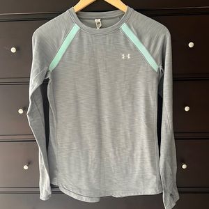Unerarmour cold gear long athletic long sleeve. Size S